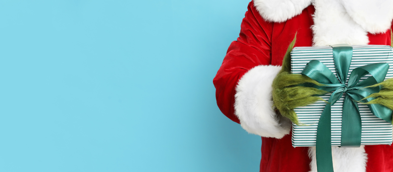 grinch-holding-present